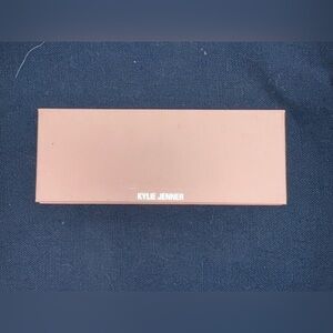 Kylie Cosmetics VDay 2019 Palette